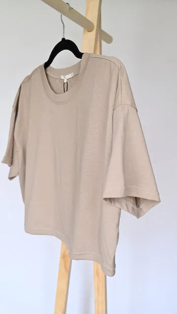 CROPPED TEE