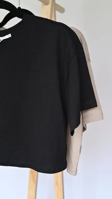 CROPPED TEE