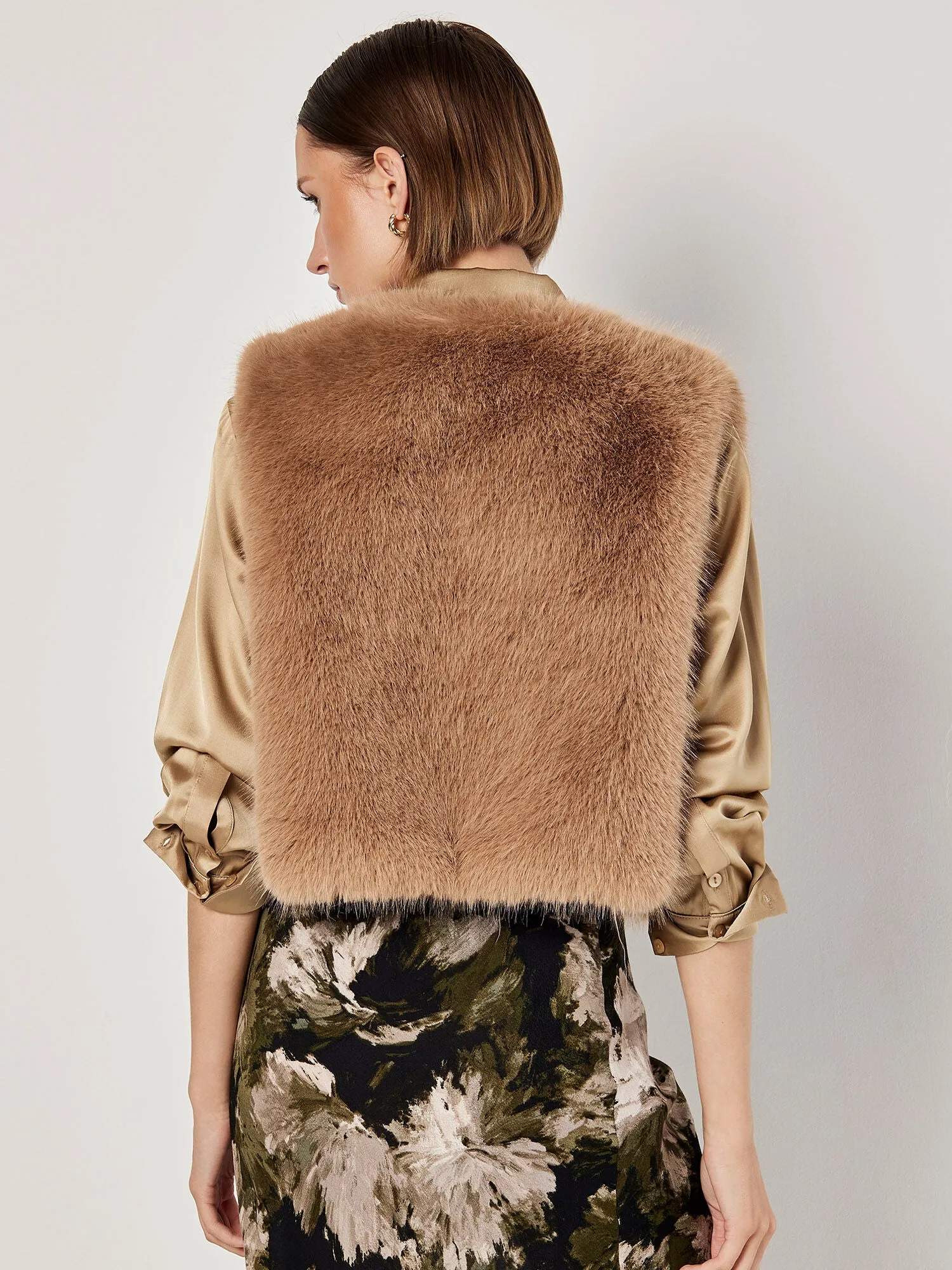 Faux Fur Cropped Vest | Apricot - Clearance