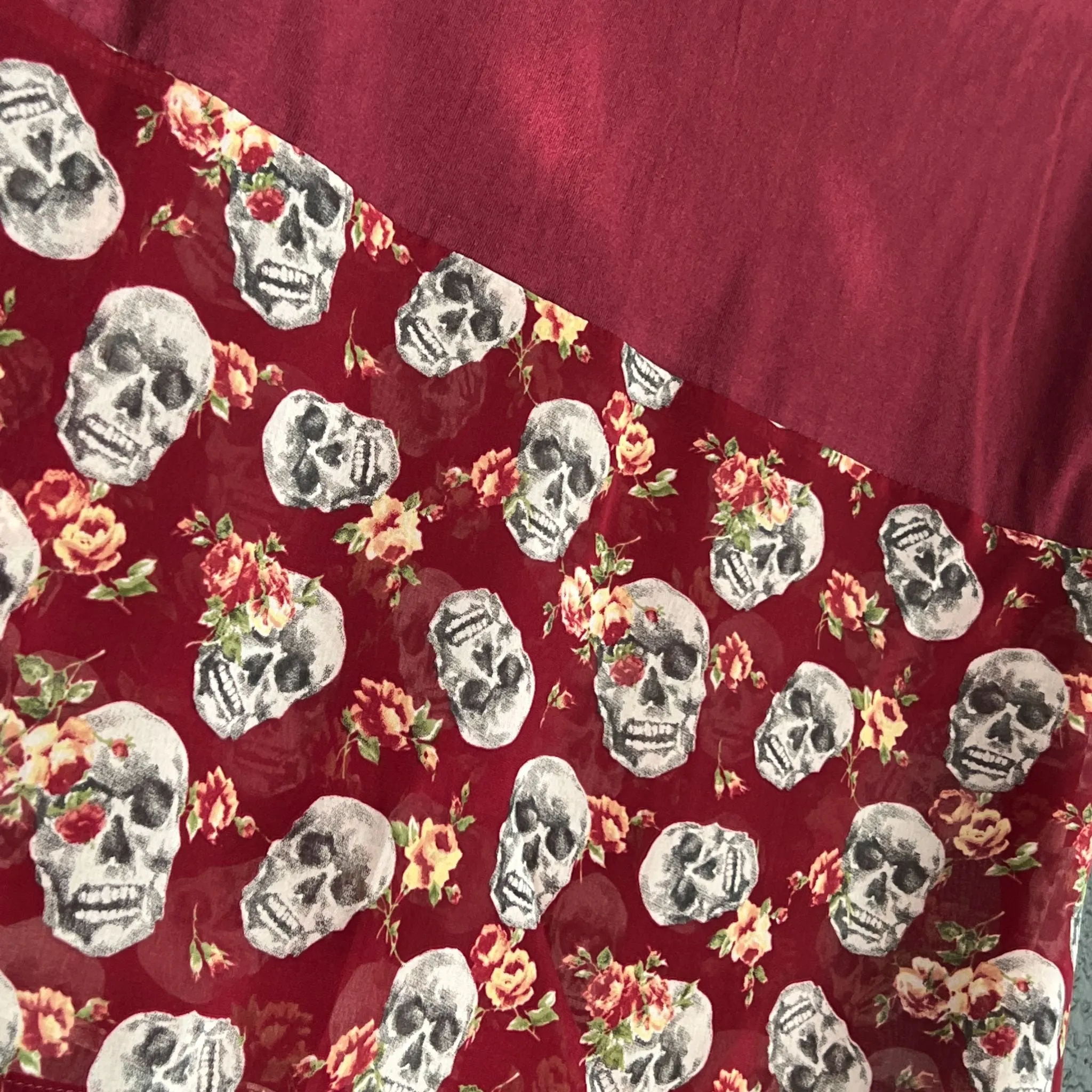 Sheer Sporty Crop Tee - Skull Graphic
